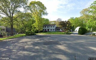 12 Gilder Ct, Northport, NY 11768