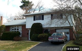 12 Knoll Ln, Glen Head, NY 11545