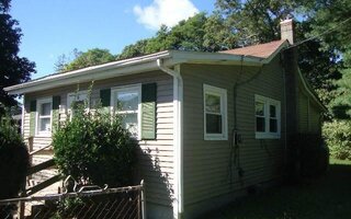 12 Montgomery Ave, Mastic, NY 11950