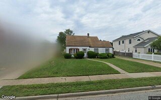 12 Rock Ln, Levittown, NY 11756