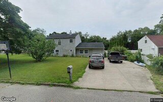 12 Swisstone St, Medford, NY 11763