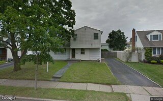 12 Terrell Ln, Hicksville, NY 11801
