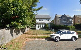 12 Washington Ct, Hempstead, NY 11550