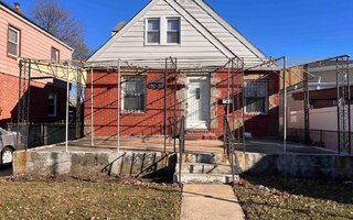 120-39 222nd St, Cambria Heights, NY 11411