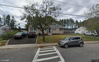 1207 Wave Ave, Medford, NY 11763