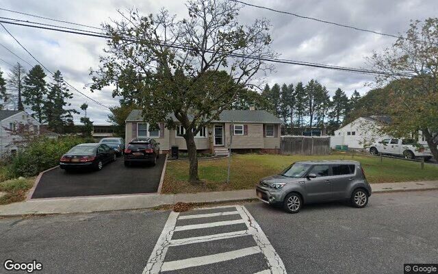 1207 Wave Ave, Medford, NY 11763