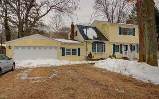 1213 Terry Rd, Ronkonkoma, NY 11779