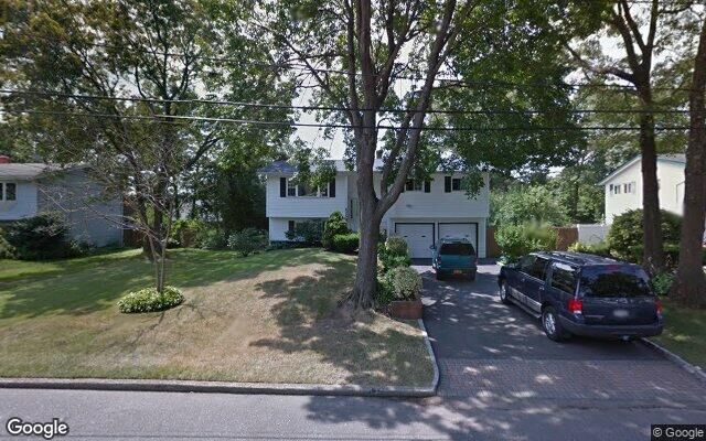 122 Sheridan St, Brentwood, NY 11717