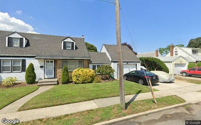 123 Albermarle Ave, Valley Stream, NY 11580