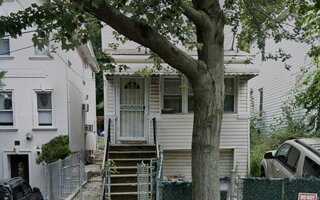 123 Roe St, Staten Island, NY 10310