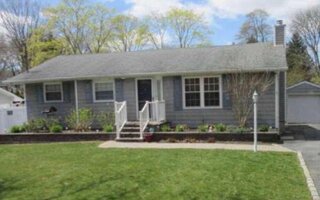 124 S Coleman Rd, Centereach, NY 11720