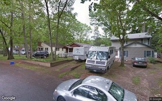 124 Wauwepex Trl, Ridge, NY 11961