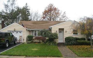 1240 Campbell Rd, Wantagh, NY 11793