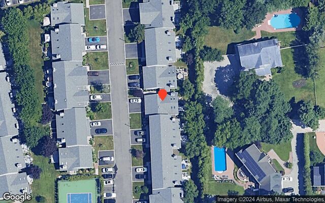 125 Alicia Dr, North Babylon, NY 11703