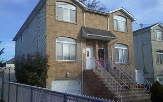 125 Station Ave, Staten Island, NY 10309