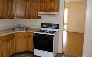 127 Bennett St, Staten Island, NY 10302
