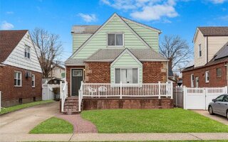 127 Locustwood Blvd, Elmont, NY 11003