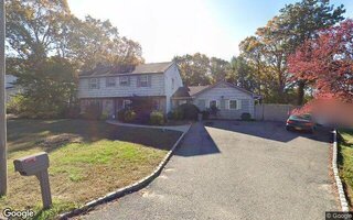 127 Wedgewood Dr, Coram, NY 11727