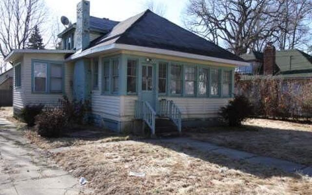 127 Wilson Pl, Freeport, NY 11520