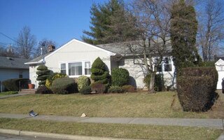 1275 Cambria St, Uniondale, NY 11553