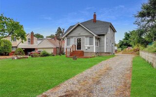 128-35 Brookville Blvd, Rosedale, NY 11422