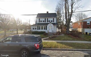128 5th Ave, Hicksville, NY 11801