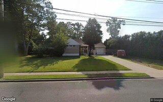 1285 Meadowbrook Rd, Merrick, NY 11566