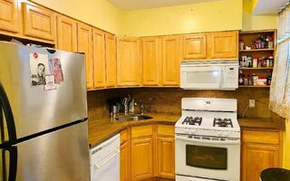 129 Battery Ave, Brooklyn, NY 11209
