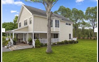 129 Sebonac Rd, Southampton, NY 11968