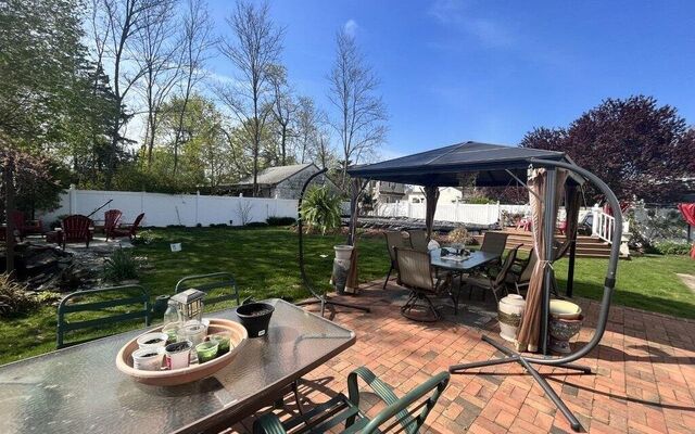 1294 Poplar St, North Bellmore, NY 11710