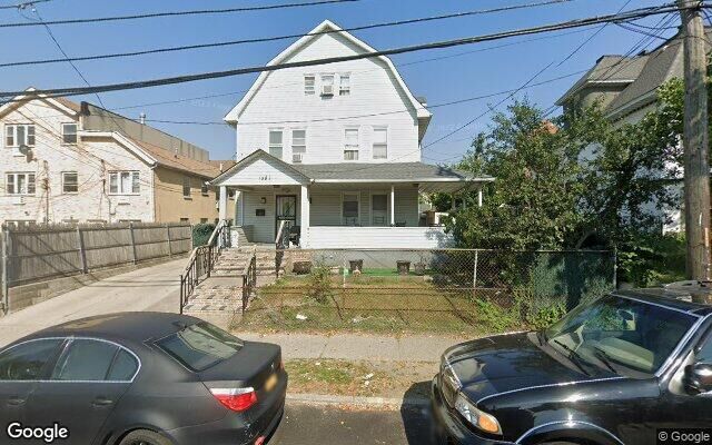 13-82 Bch Channel Dr, Far Rockaway, NY 11691