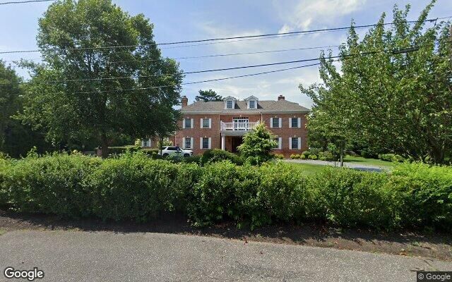 13 Chereb Ct, Setauket, NY 11733