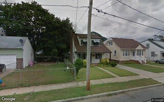 13 Lafayette Pl, Freeport, NY 11520