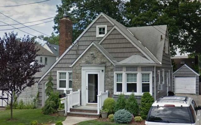 13 Parkview Pl, Malverne, NY 11565 (Yard)