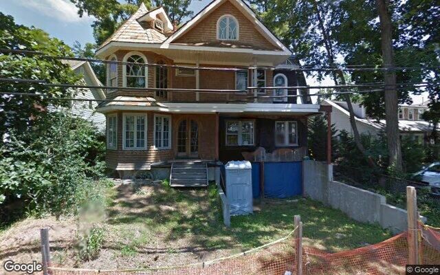 13 Roosevelt St, Bayville, NY 11709