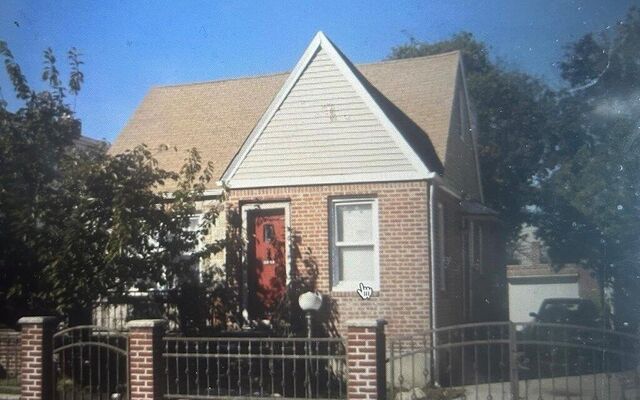130-58 224th St, Laurelton, NY 11413 (House View)