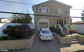 131-12 243rd St, Rosedale, NY 11422