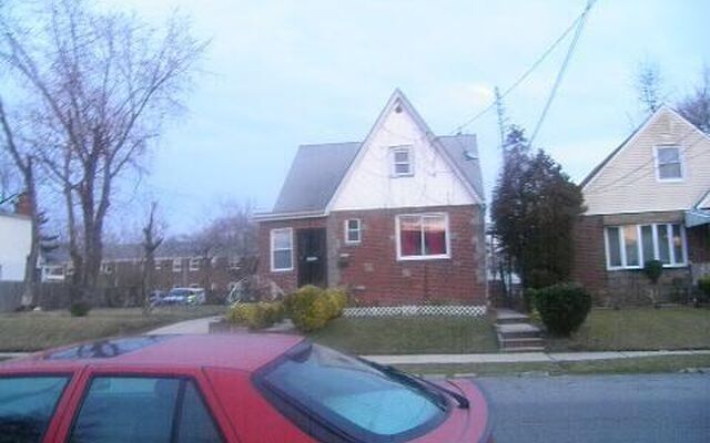 131-47 233rd St, Rosedale, NY 11422
