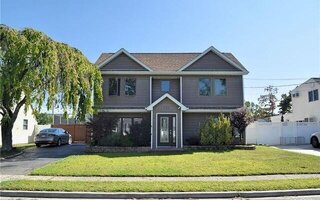 131 Belmill Rd, Bellmore, NY 11710