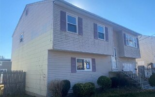 131 E 12th St, Huntington Station, NY 11746
