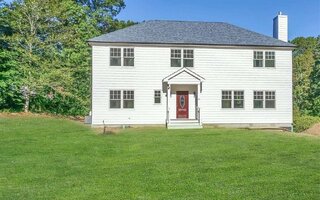 132 Moet Dr, Riverhead, NY 11901