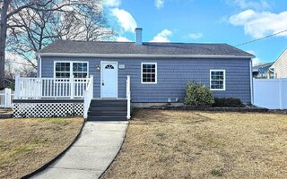 132 Pleasure Ave, Ronkonkoma, NY 11779