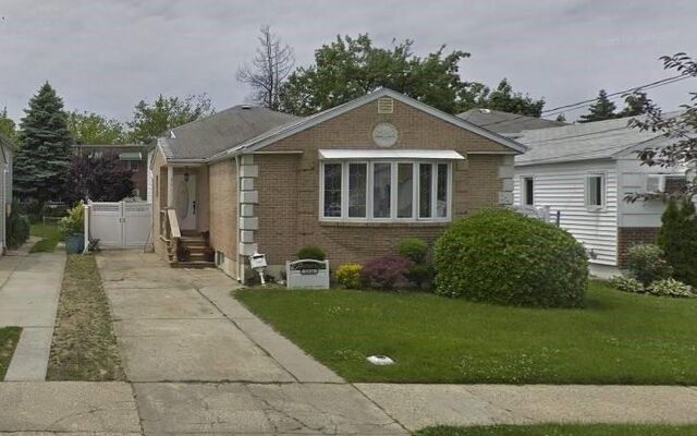 1324 E 101st St, Brooklyn, NY 11236 (House View)