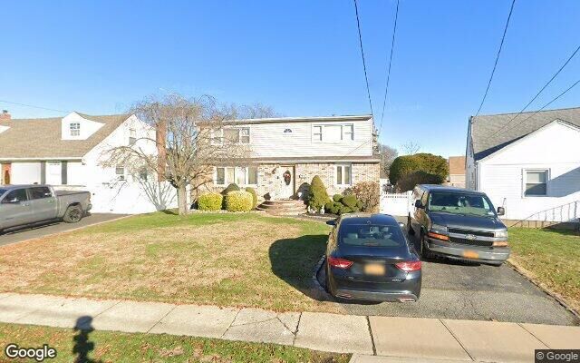 1325 Little Neck Ave, North Bellmore, NY 11710