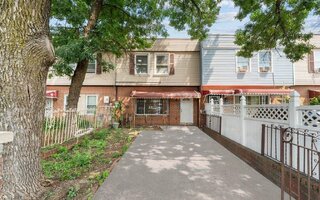 133 Herzl St, Brooklyn, NY 11212