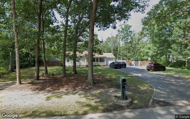 134 South Path, Calverton, NY 11933