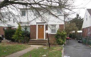 134 W Marshall St, Hempstead, NY 11550