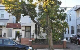135-36 233rd St, Springfield Gardens, NY 11413