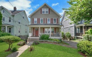 135 Smith St, Port Chester, NY 10573