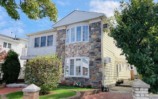 135 Steinway Ave, Staten Island, NY 10314